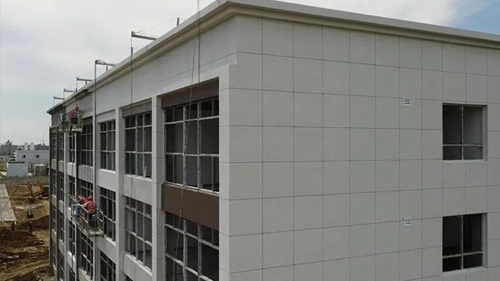 科創(chuàng)美仿石漆——助力滁州一廠房形象提升