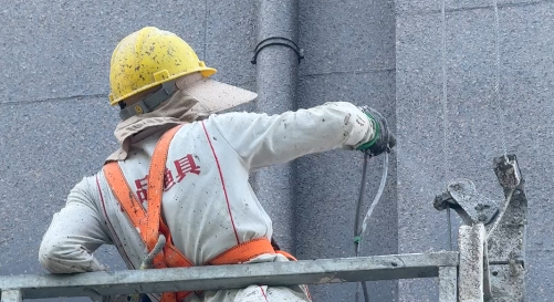 廠房外墻施工