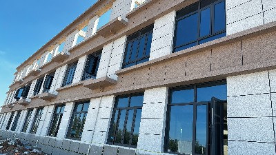 廠房外墻施工翻新：費用高低由基層情況決定